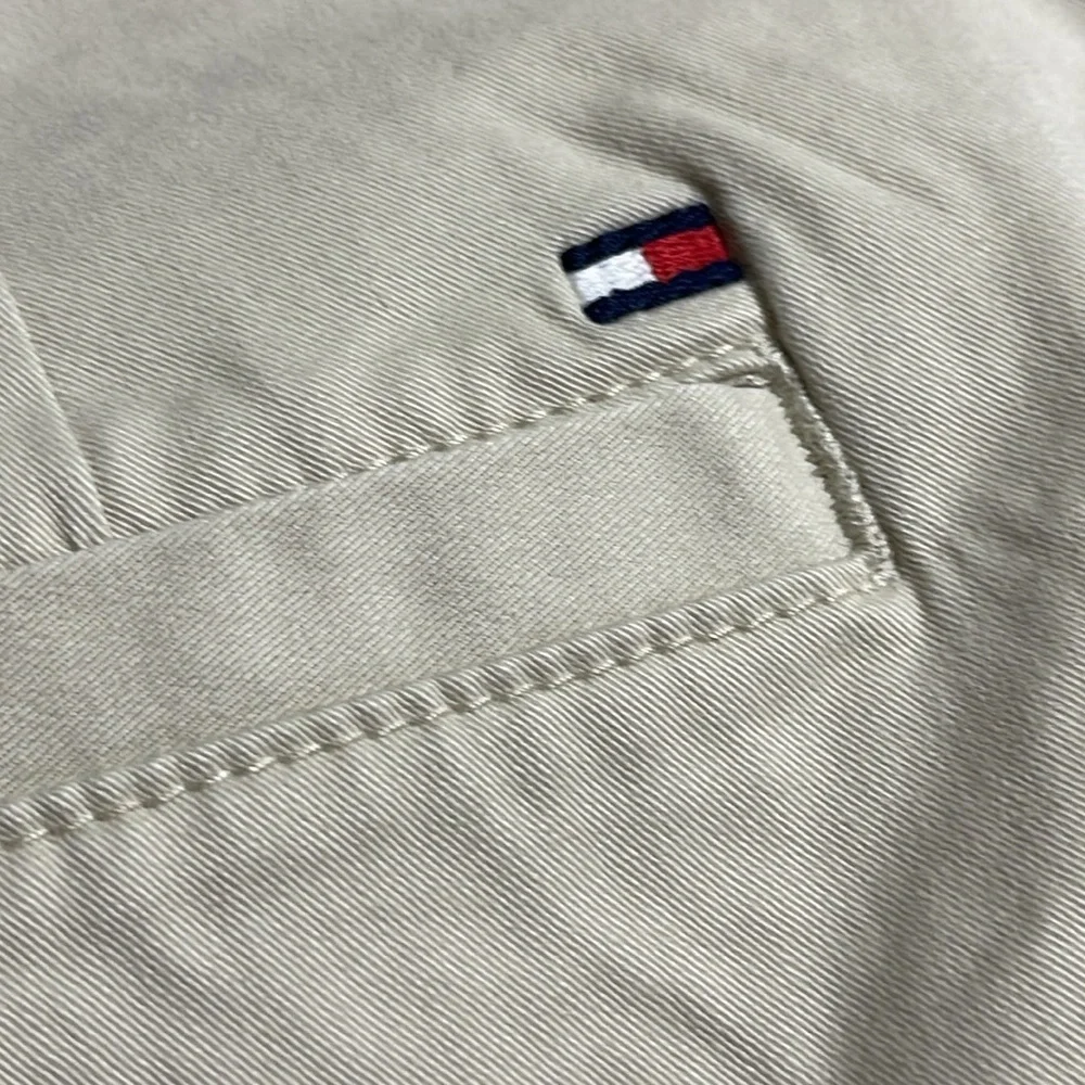 NWT Men’s Tommy Hilfiger khaki The Flex pants 36/36